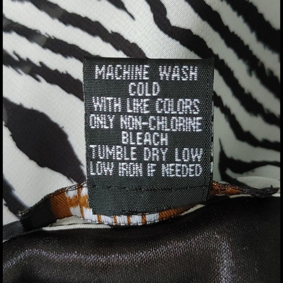 Robert Louis Maxi Dress - Picture 7 of 7